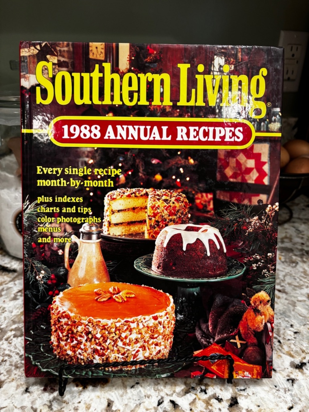 Southern Living 1988 Annual Recipes Cookbook - Excellent condition